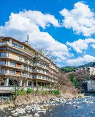 ホテル河鹿荘