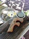 屋久杉Initialイニシャルキーホルダー　”F”