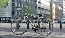 完成品でお届け！クロスバイク 7段変速 70×32C SHIMANO 自転車  460mm 500mm ファインバイクスクロス FINEBIKES 《6月上旬頃発送》 ［京都 自転車 シティサイクル 人気 おすすめ スポーツ アウトドア ツーリング ブランド メーカー］NA700【ガンメタ460mm】