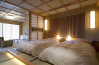 【迎賓庵 あけくれ】月・水・祝日限定 1泊2食付 ペア 宿泊券《露天風呂付和室ベッド》